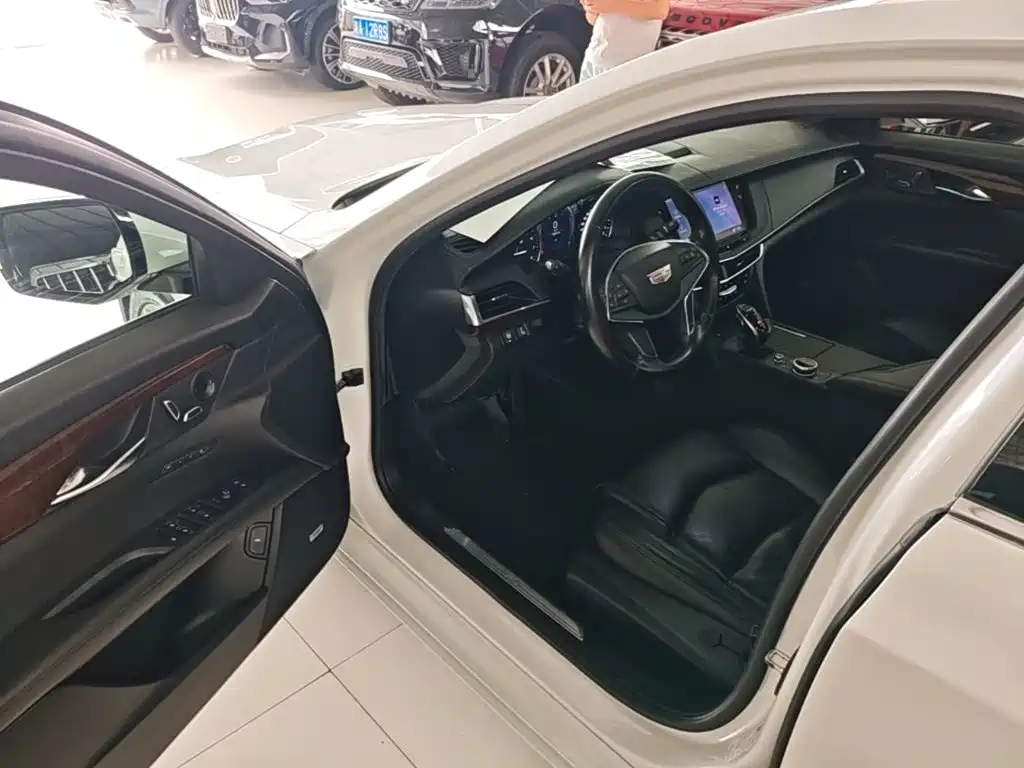 Cadillac CT6 — миниатюра 16