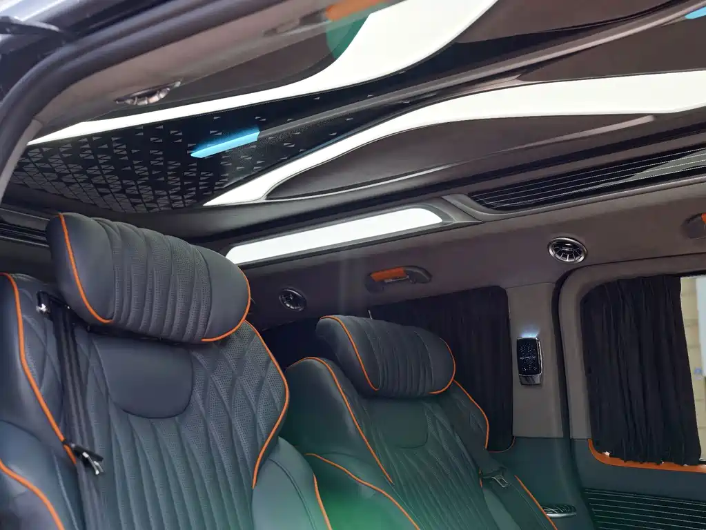 Mercedes-Benz V-Class — миниатюра 7