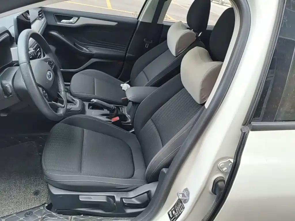 Ford Focus — миниатюра 15