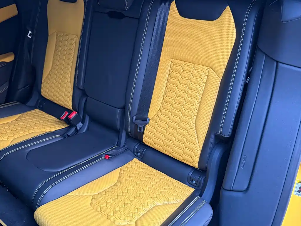 Lamborghini Urus — миниатюра 11