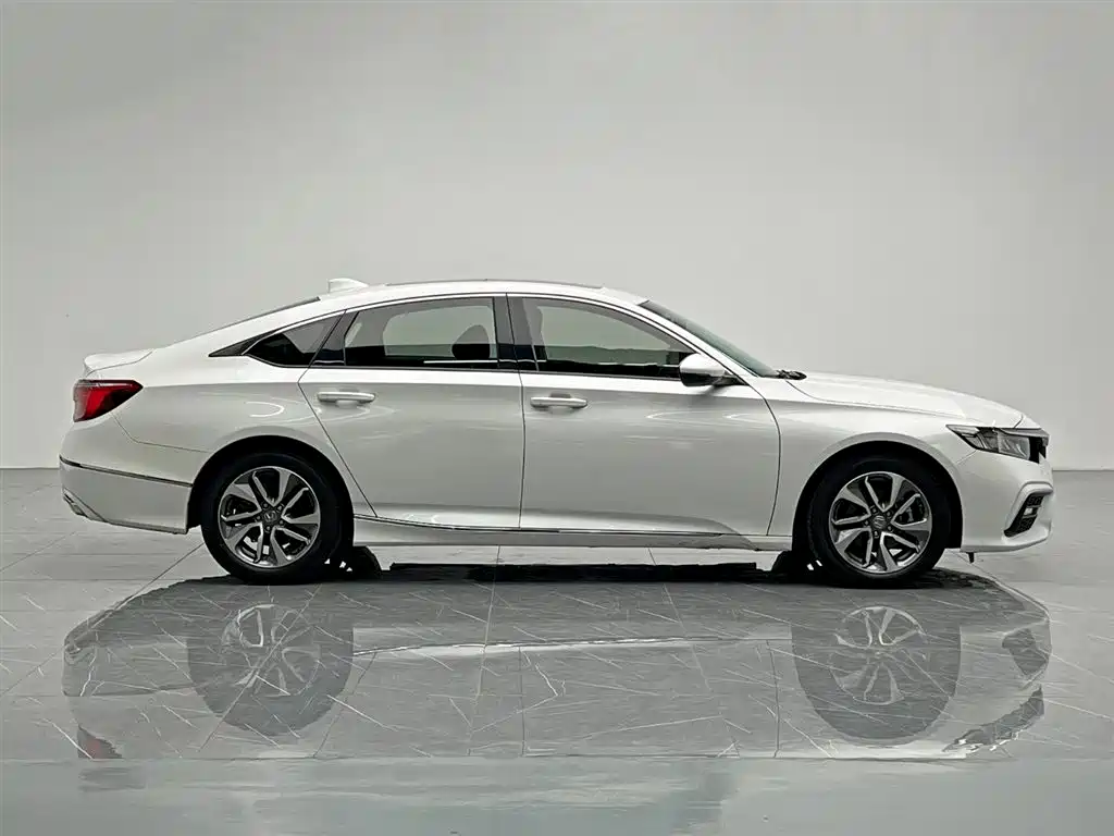 Honda Inspire 2019 260TURBO V