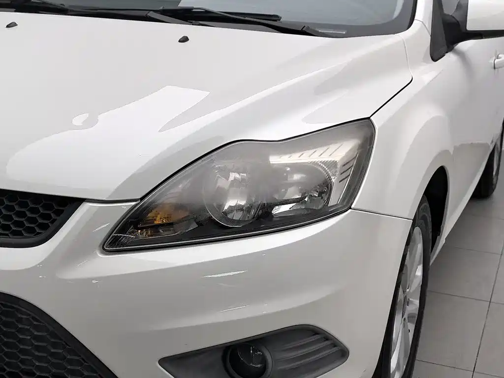 Ford Focus — миниатюра 7