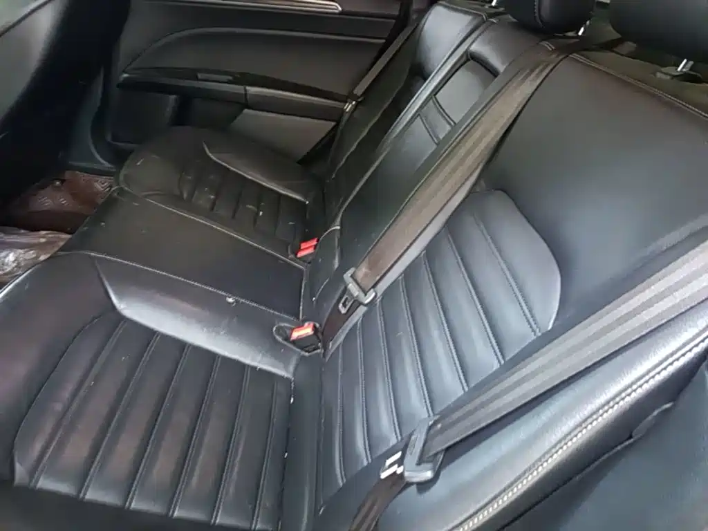 Ford Mondeo — миниатюра 17