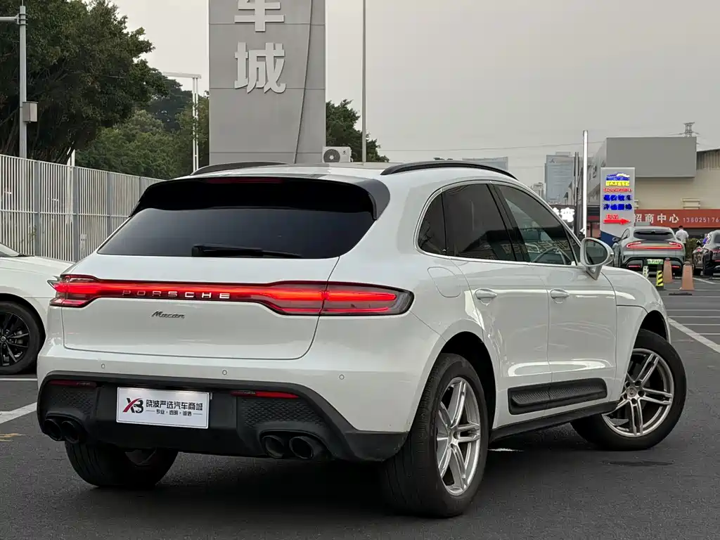 Porsche Macan — миниатюра 5