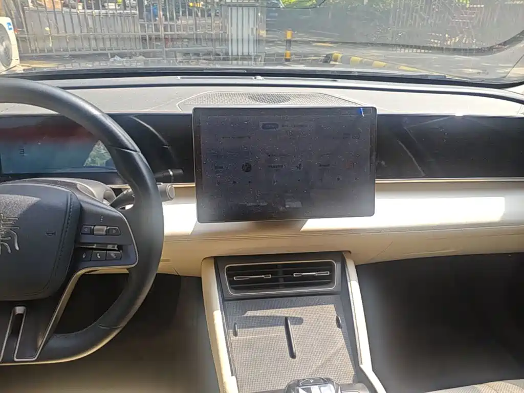 BYD Qin L — миниатюра 13