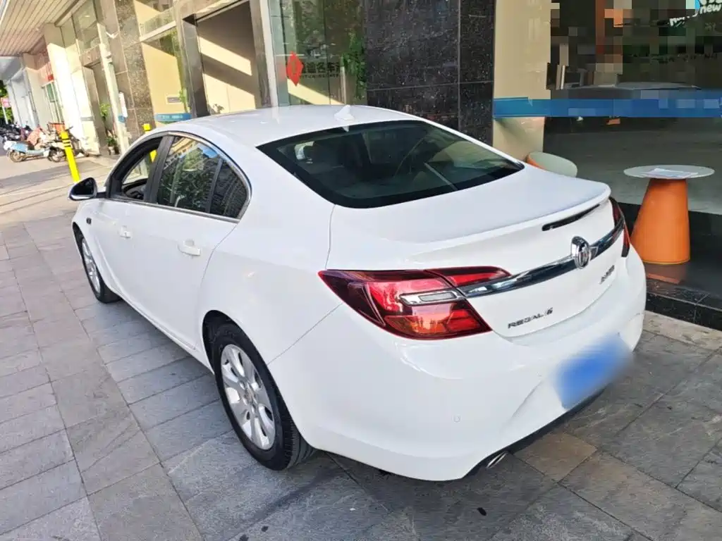 Buick Regal — миниатюра 5