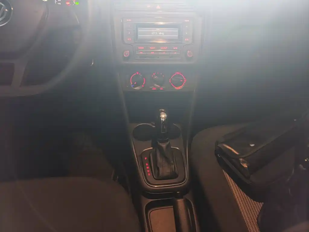Volkswagen Polo — миниатюра 14