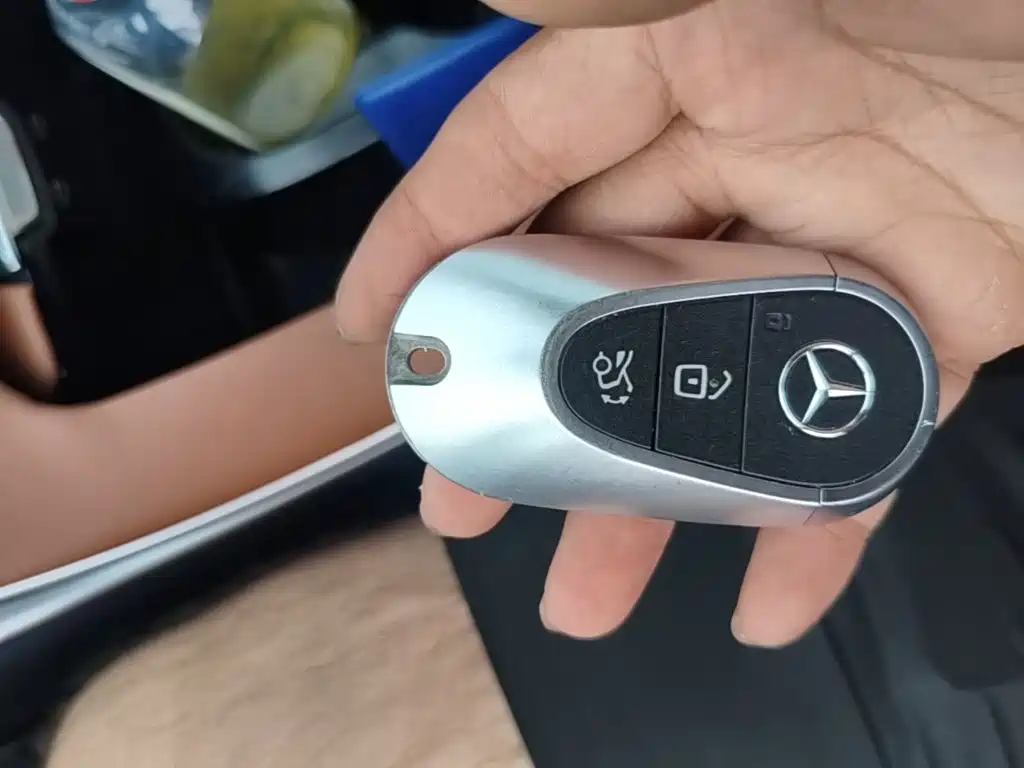 Mercedes-Benz C-Class — миниатюра 9