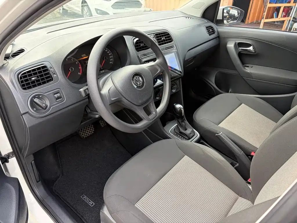 Volkswagen Polo — миниатюра 6