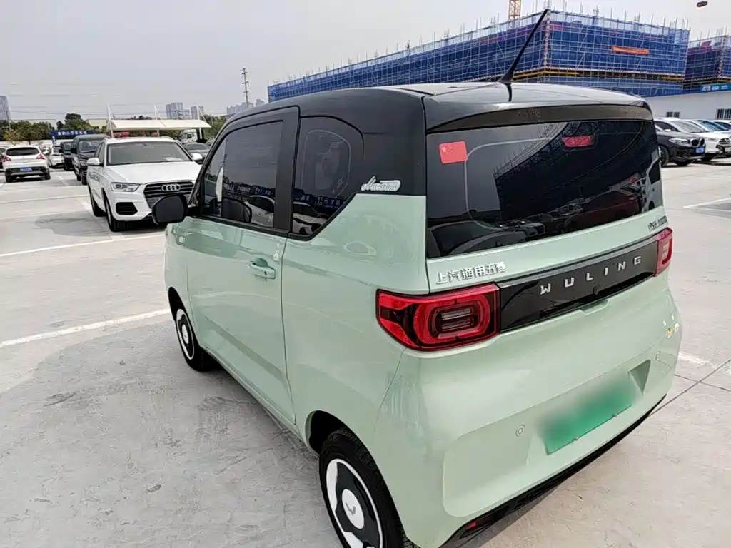 Wuling MINIEV — миниатюра 5