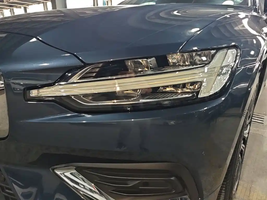 Volvo S60 — миниатюра 24