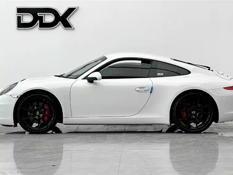 Porsche 911 2012 Carrera S 3.8L