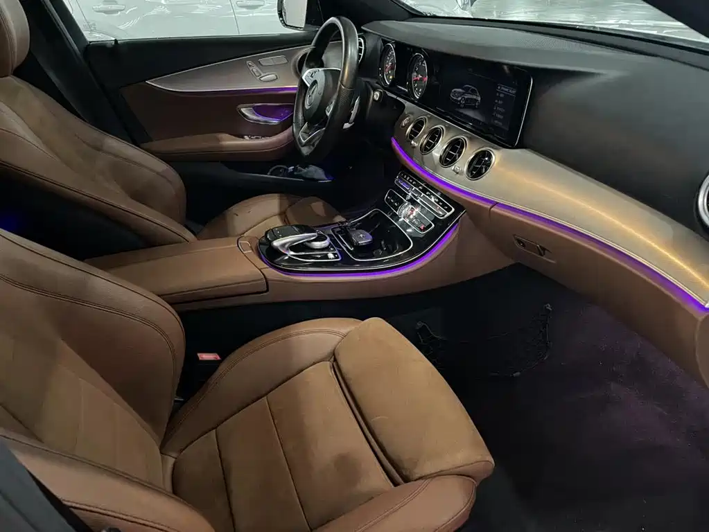 Mercedes-Benz E-Class — миниатюра 11