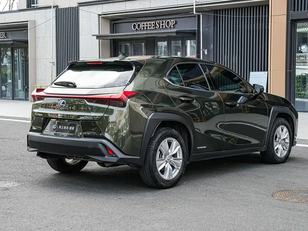 Lexus UX — миниатюра 4