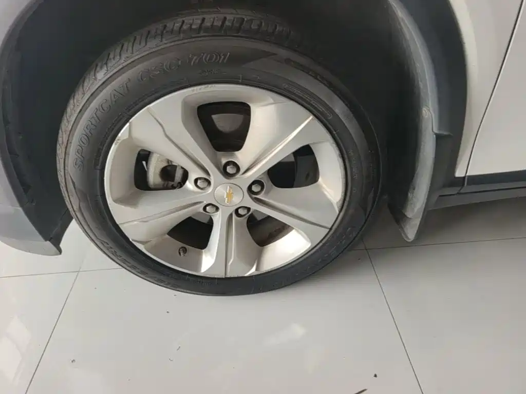 Chevrolet Menlo — миниатюра 23