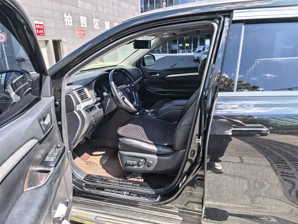 Toyota Highlander — миниатюра 16