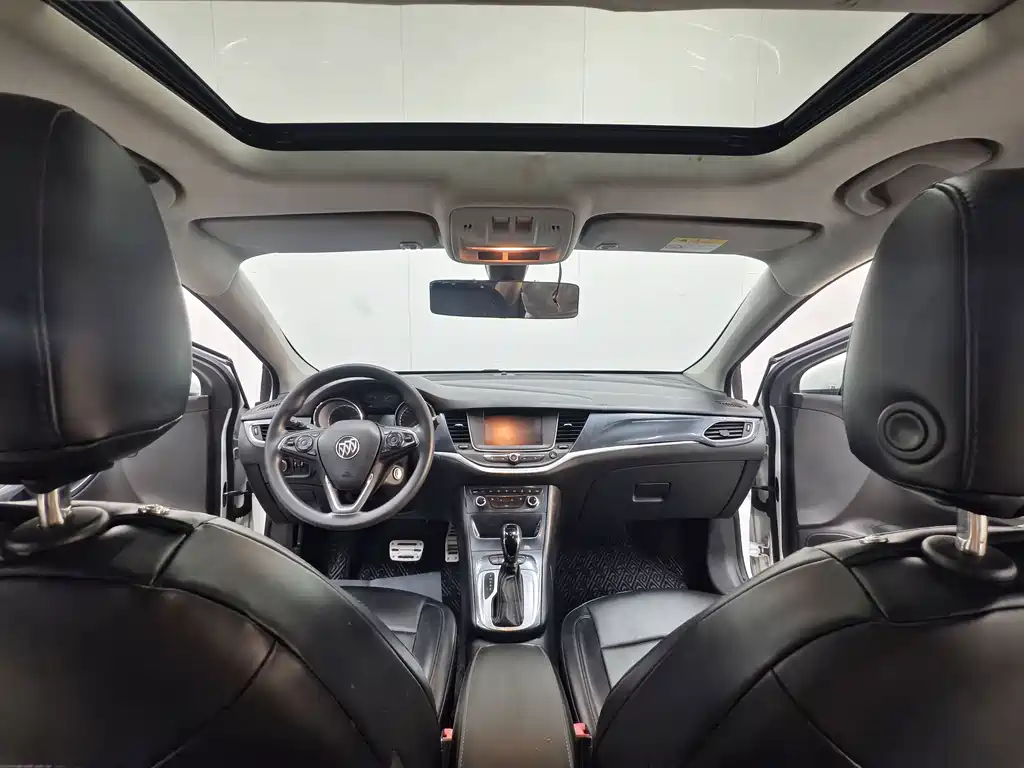 Buick Verano — миниатюра 10