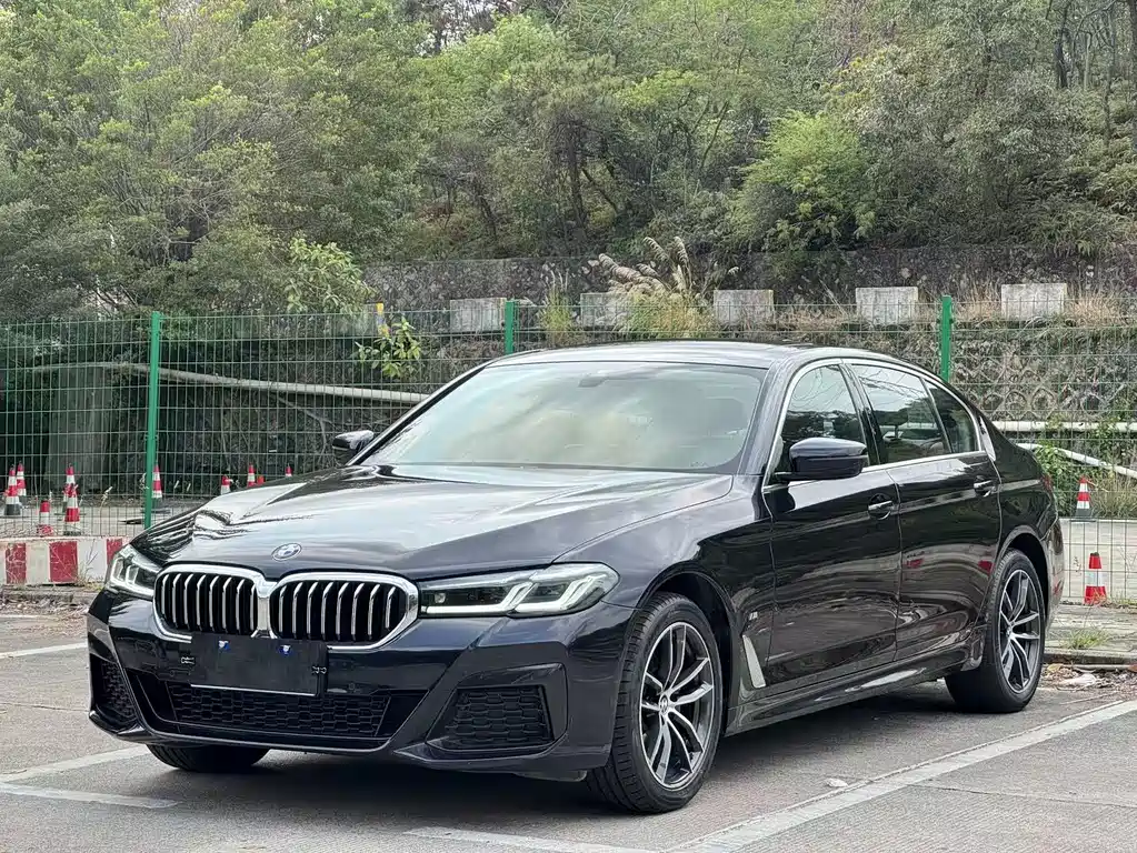 BMW 5 Series 2023