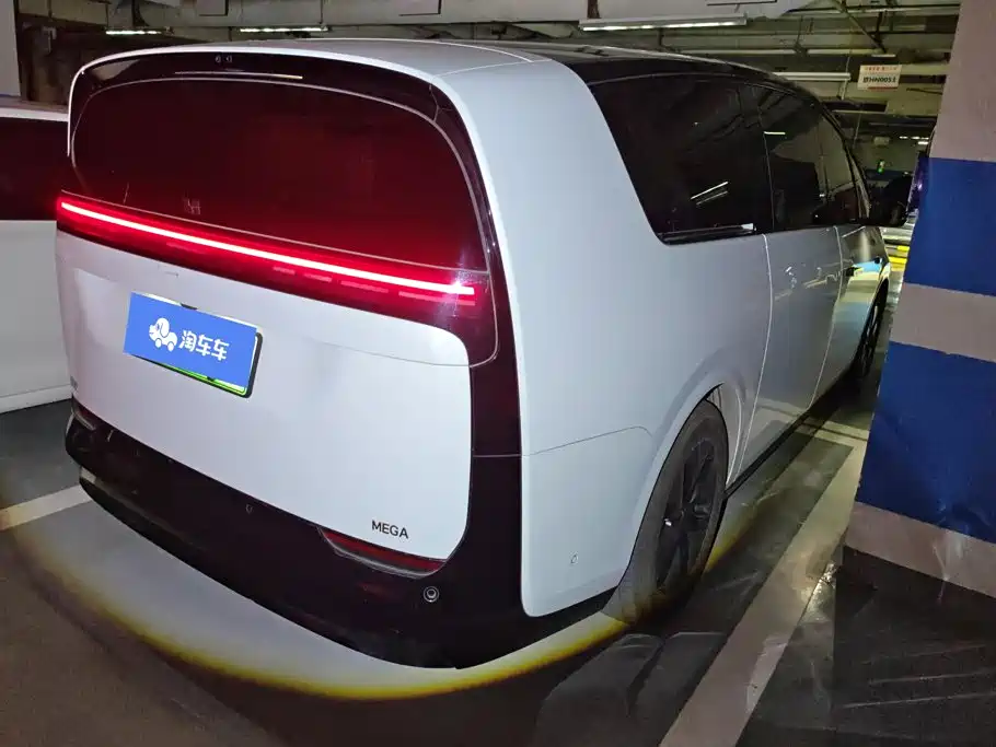 Li Auto Li MEGA — миниатюра 3