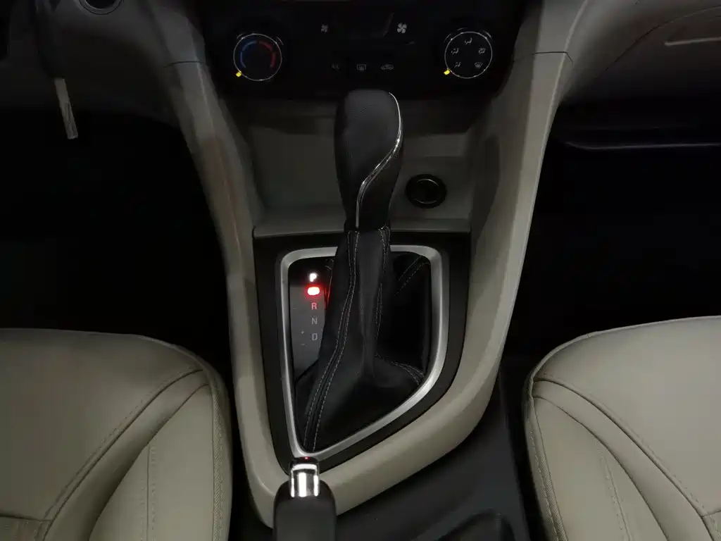 Buick Excelle — миниатюра 13