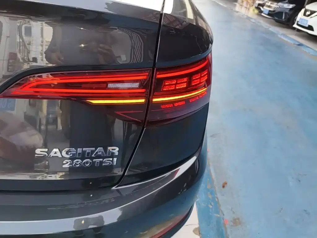 Volkswagen Sagitar — миниатюра 8