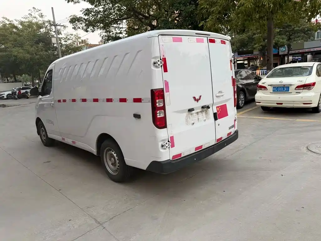Wuling Yangguang — миниатюра 7