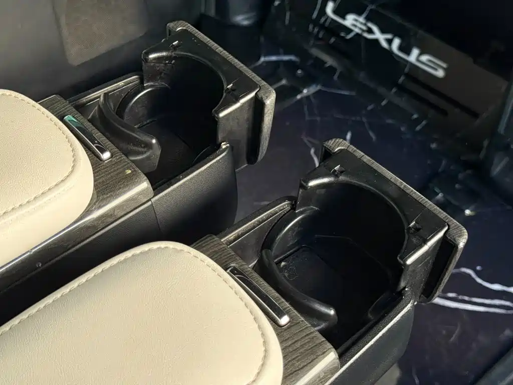Toyota Vellfire — миниатюра 37