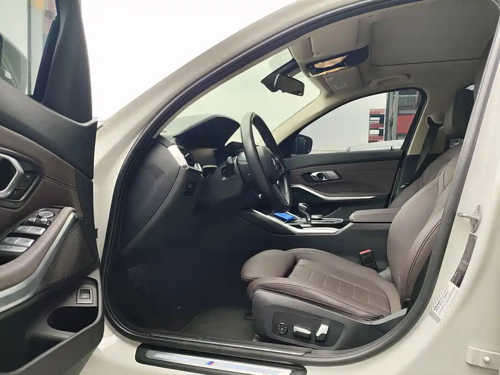 BMW 3 Series — миниатюра 4