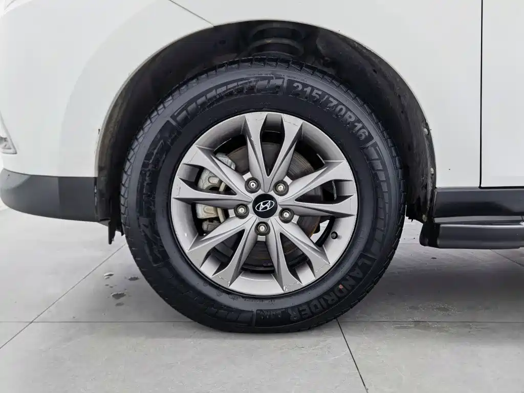 Hyundai ix35 — миниатюра 17