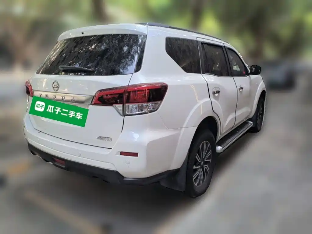 Nissan Terra — миниатюра 4