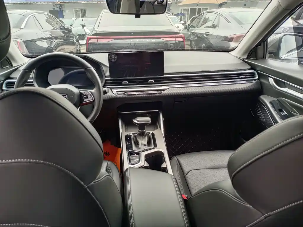 Geely Emgrand — миниатюра 7