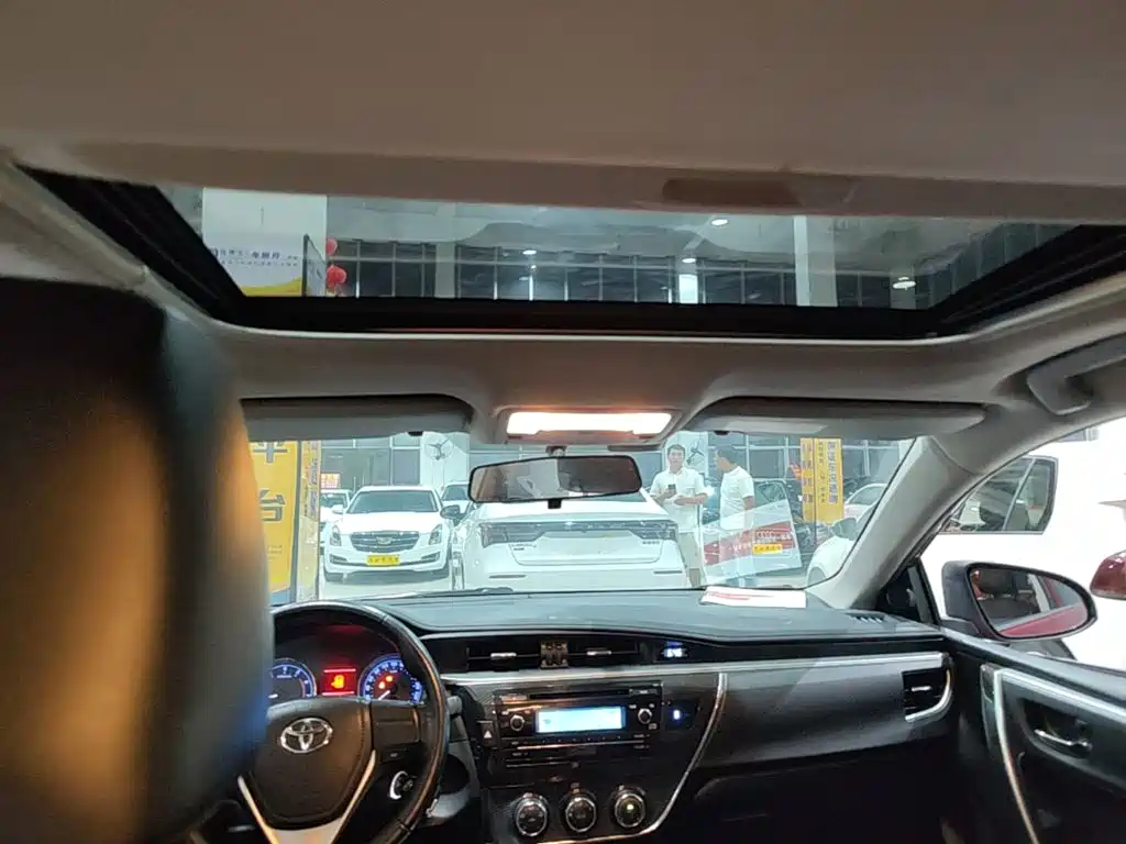 Toyota Corolla — миниатюра 18