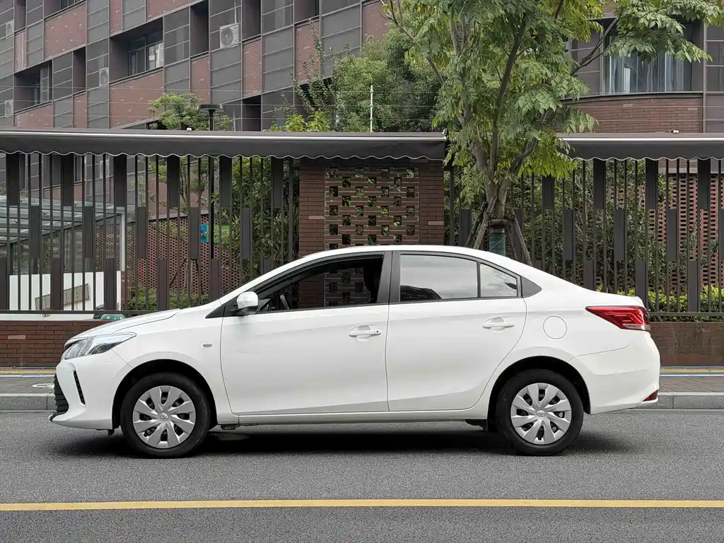 Toyota Vios — миниатюра 3