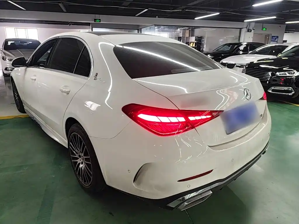 Mercedes-Benz C-Class — миниатюра 5