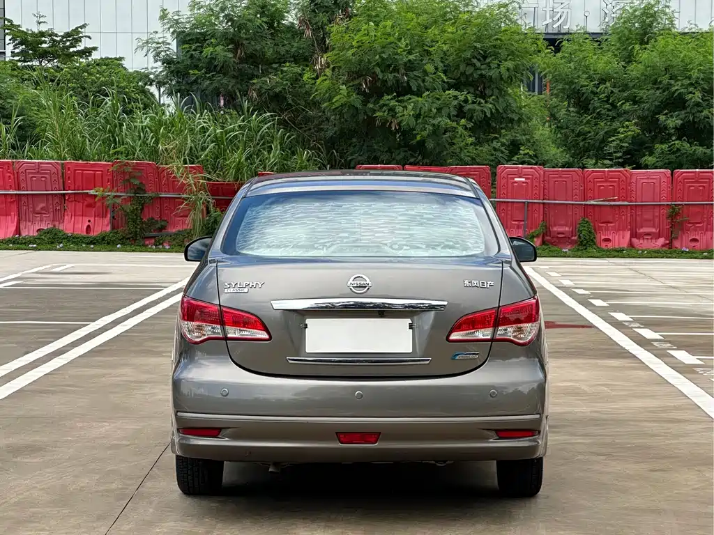Nissan Sylphy — миниатюра 5