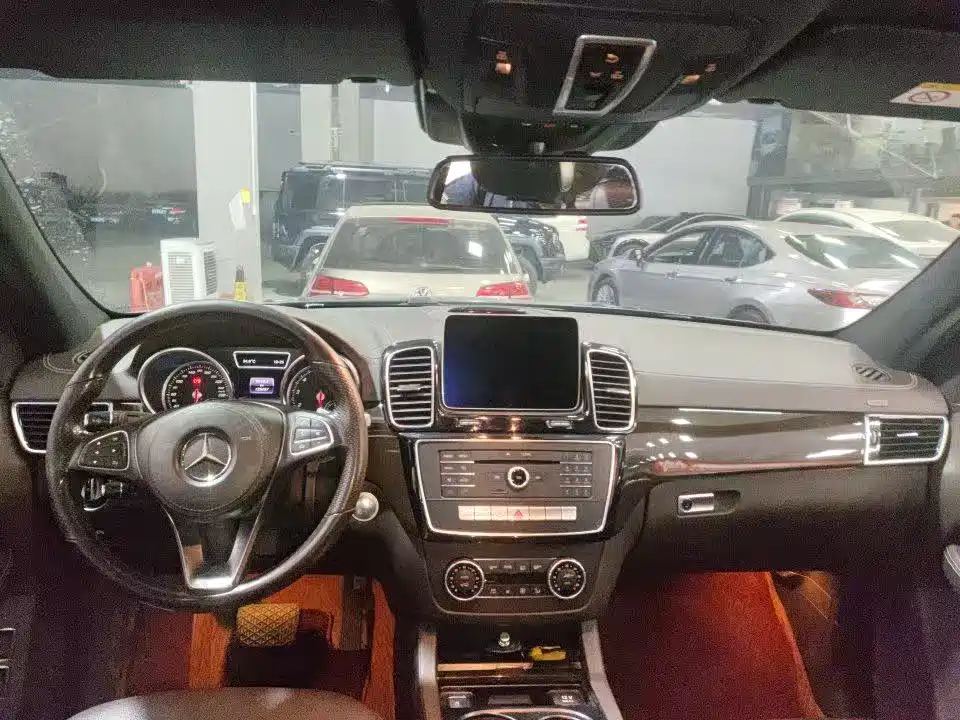 Mercedes-Benz GLS — миниатюра 3