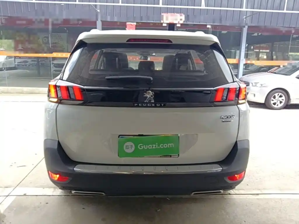 Peugeot 5008 — миниатюра 6