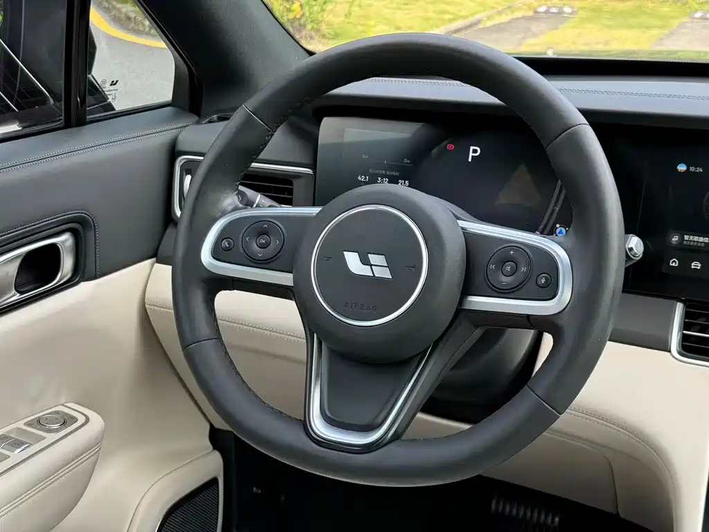 Li Auto Li ONE — миниатюра 8