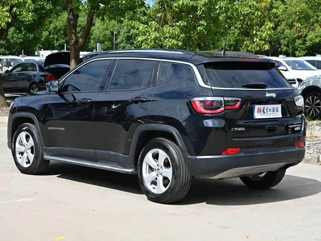 Jeep Compass — миниатюра 3