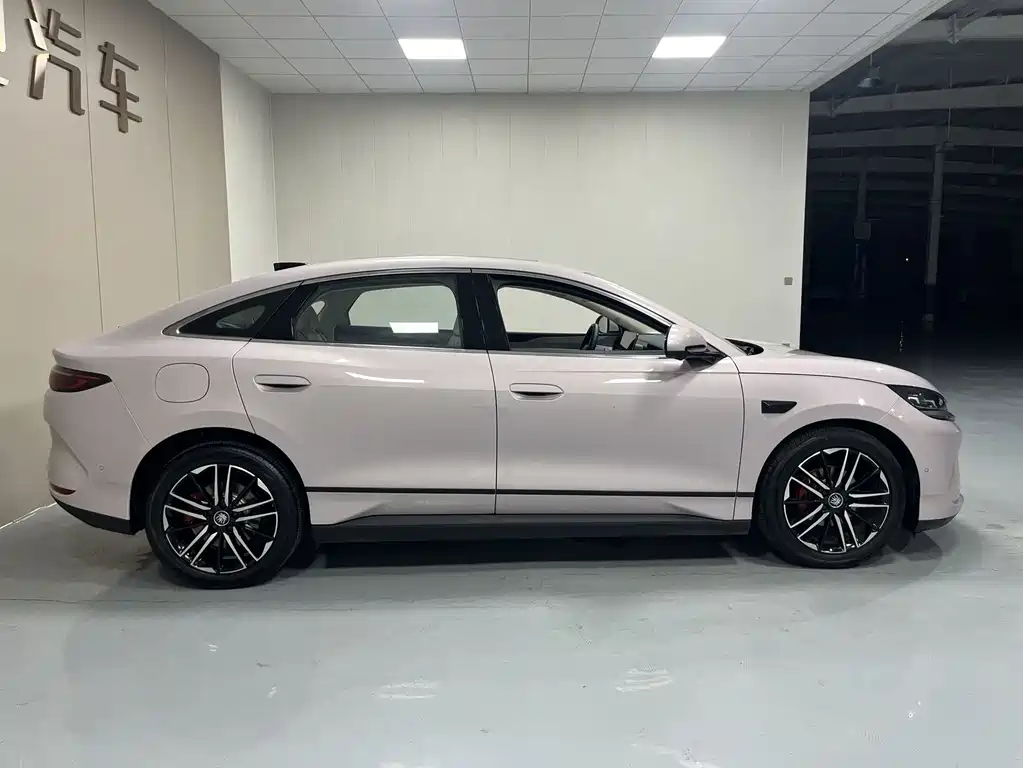 BYD Qin L — миниатюра 8