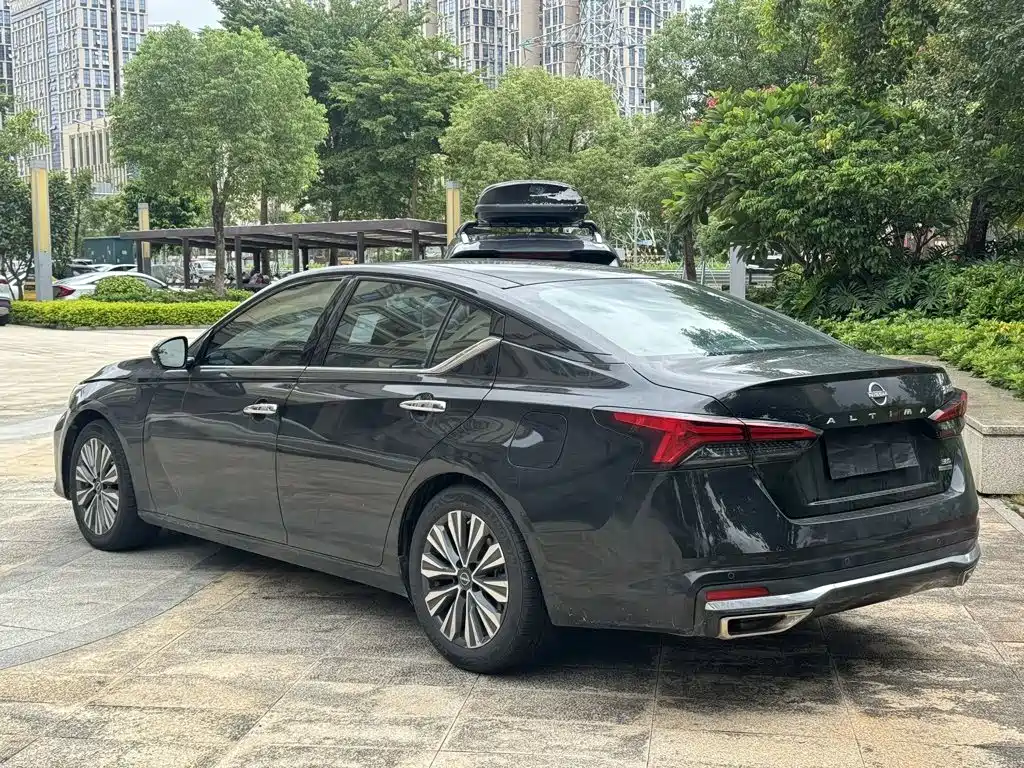 Nissan Teana — миниатюра 9