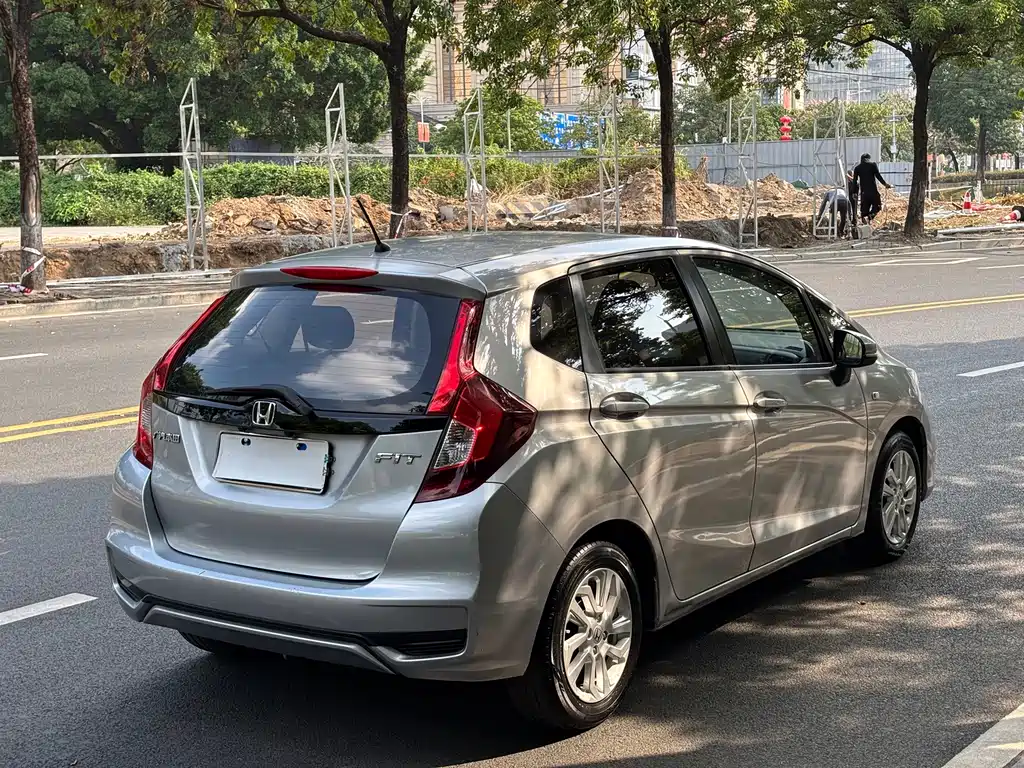 Honda Fit — миниатюра 27