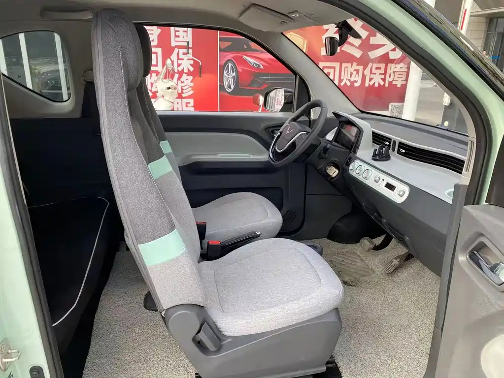 Wuling MINIEV — миниатюра 8