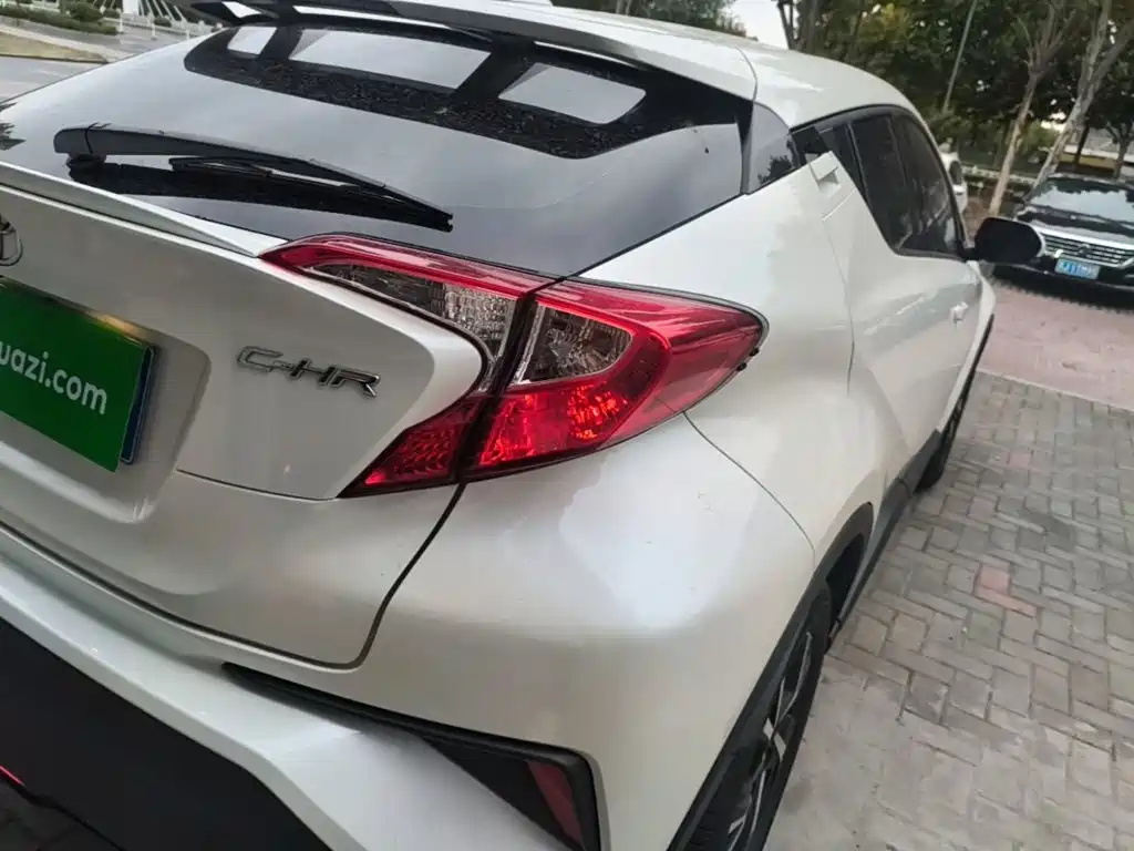 Toyota C-HR — миниатюра 8