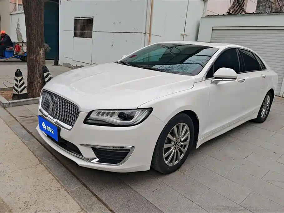 Lincoln MKZ 2021