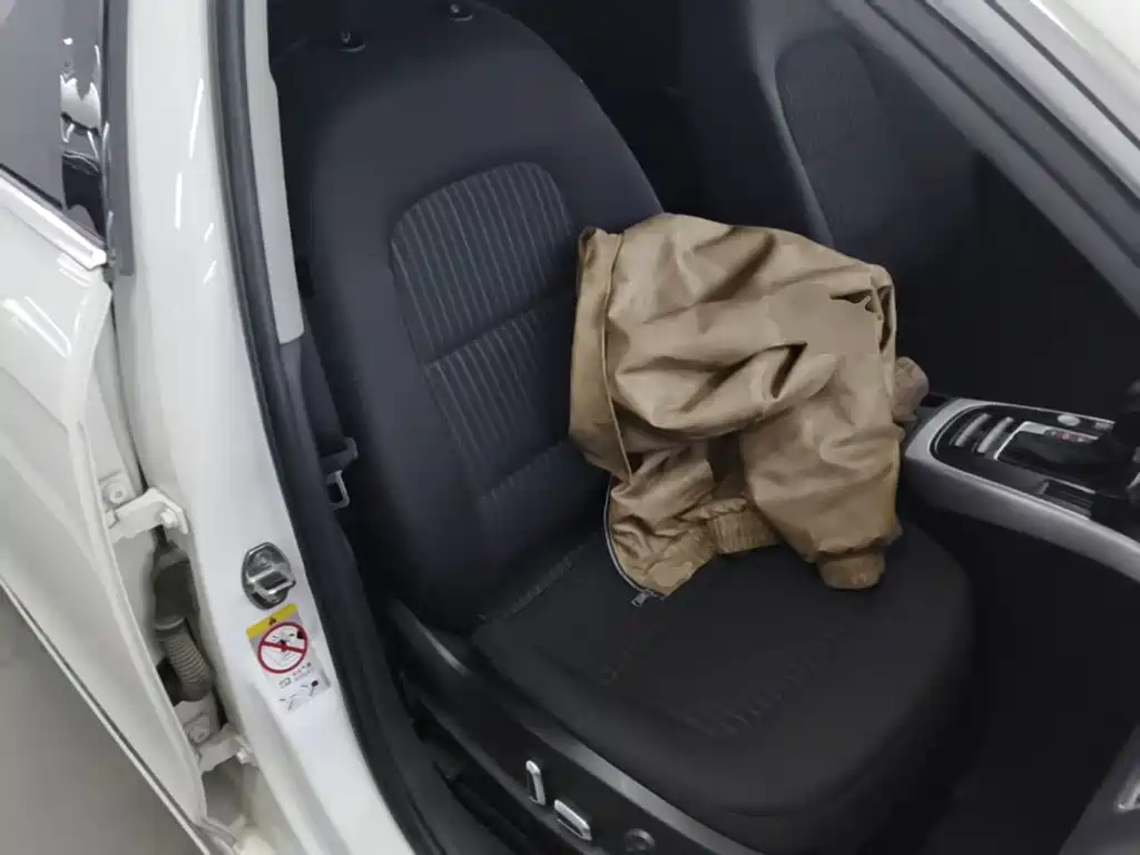 Audi A4L — миниатюра 25