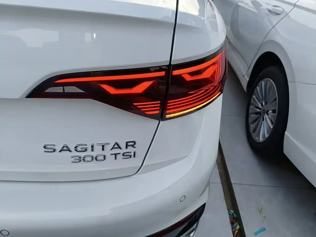 Volkswagen Sagitar — миниатюра 8
