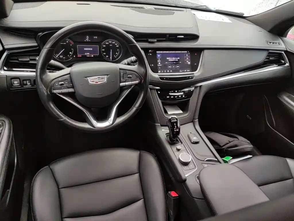 Cadillac XT6 — миниатюра 10