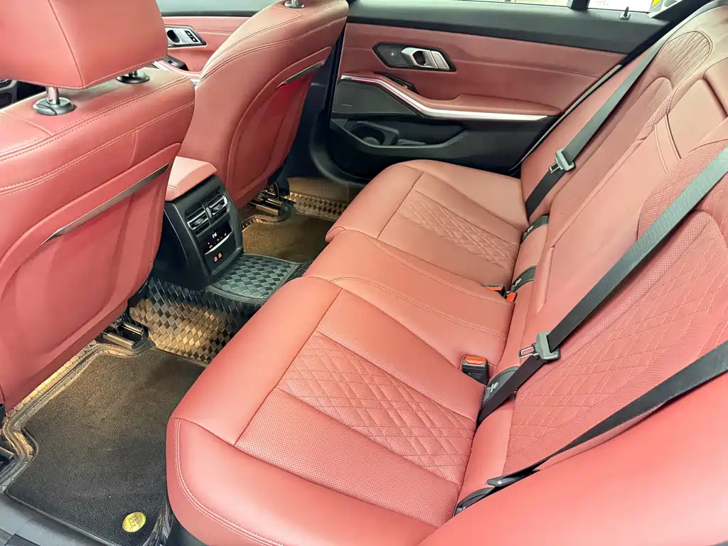 BMW 3 Series — миниатюра 9