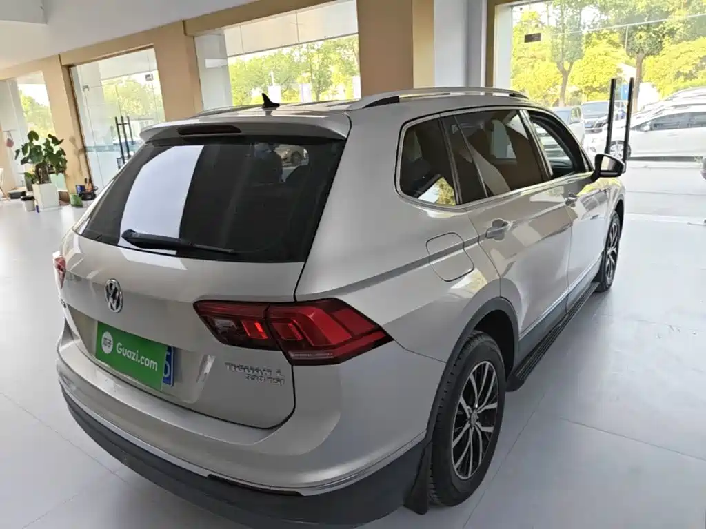 Volkswagen Tiguan L — миниатюра 7